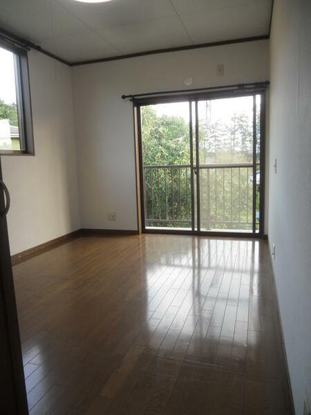 apartment 埼玉県比企郡嵐山町大字川島
地図を見る