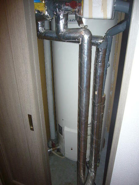 画像7:電気温水器