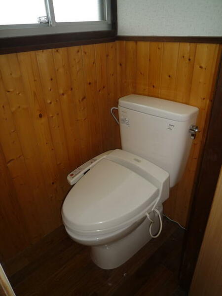 画像11:温水洗浄便座付トイレ