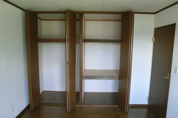 apartment 青森県三戸郡階上町蒼前東１丁目
地図を見る