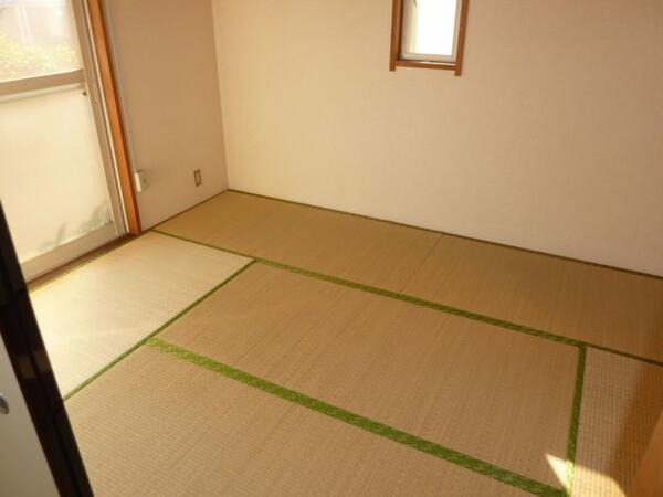 画像5:入居時　畳を入れ替えます