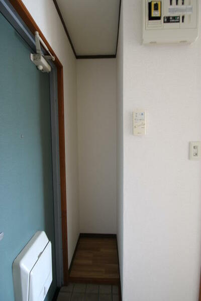 画像12:玄関収納スペース