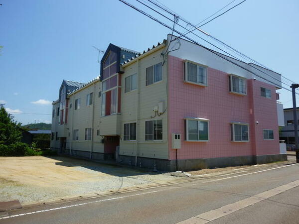 apartment 山形県長井市館町南
館町南の賃貸情報を見る
物件地図