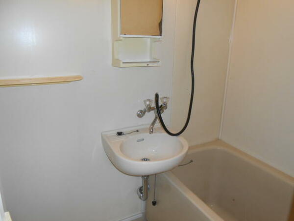 apartment 茨城県稲敷市椎塚
地図を見る