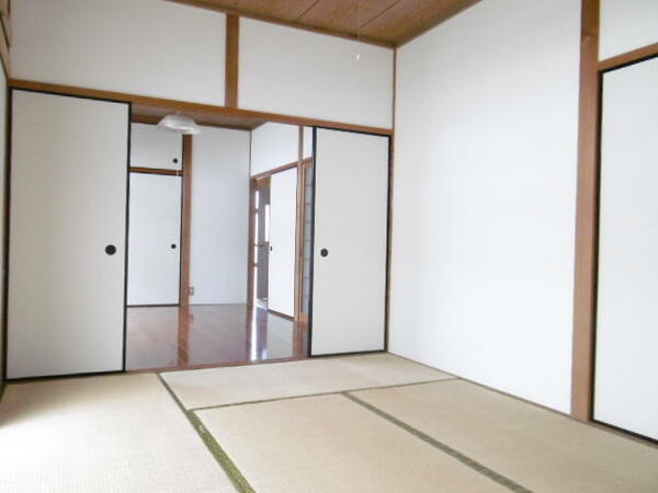 画像12:とても明るい和室です！