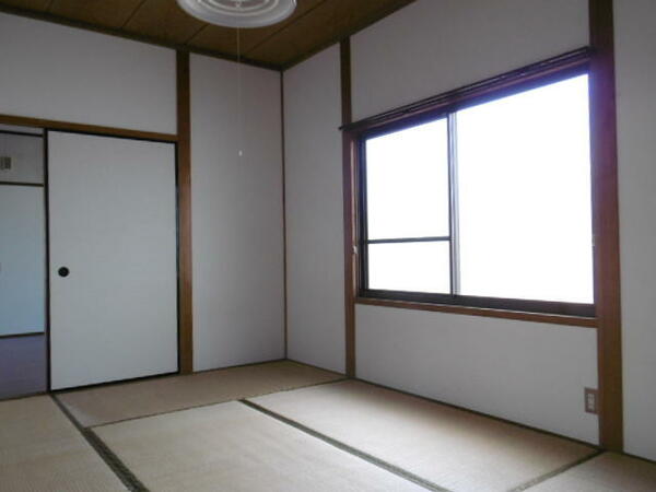 画像14:北側でも明るい和室です！
