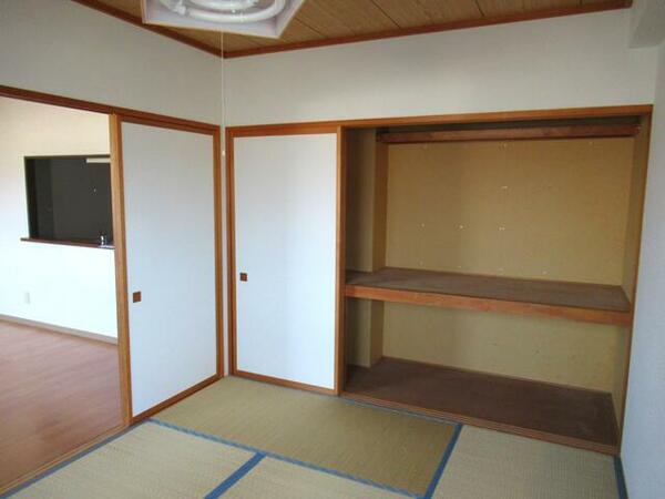 apartment 山形県新庄市沖の町４－３１ 米山ビル