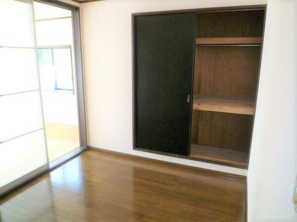 apartment 群馬県邑楽郡邑楽町大字篠塚
地図を見る