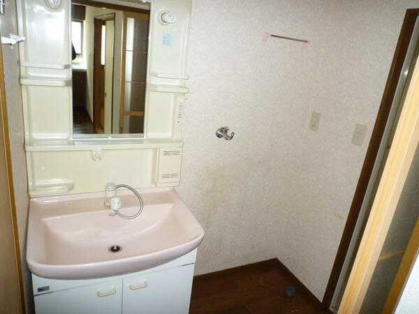 apartment 茨城県笠間市吉岡
地図を見る