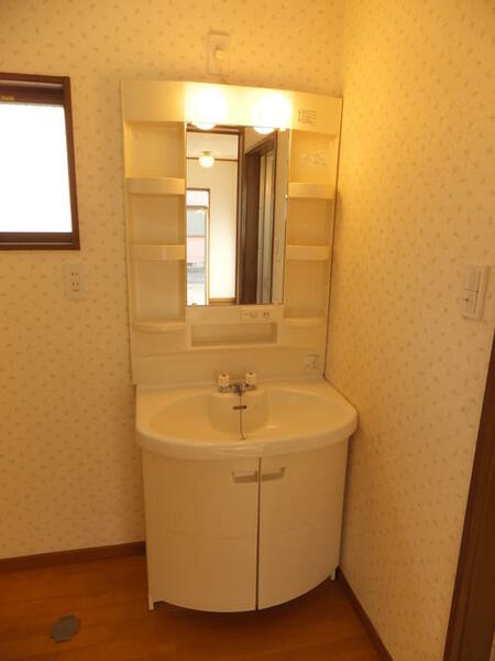 detached 茨城県潮来市須賀南
地図を見る