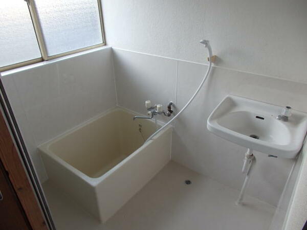 画像3:浴室内もきれいになってます。