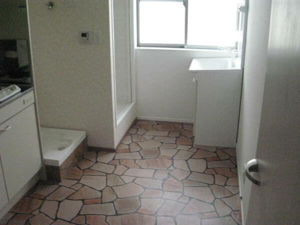 detached 埼玉県戸田市下前２丁目

地図を見る