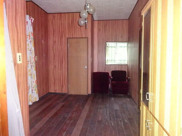 detached 群馬県吾妻郡嬬恋村大字鎌原大字鎌原字大カイシコ
地図を見る