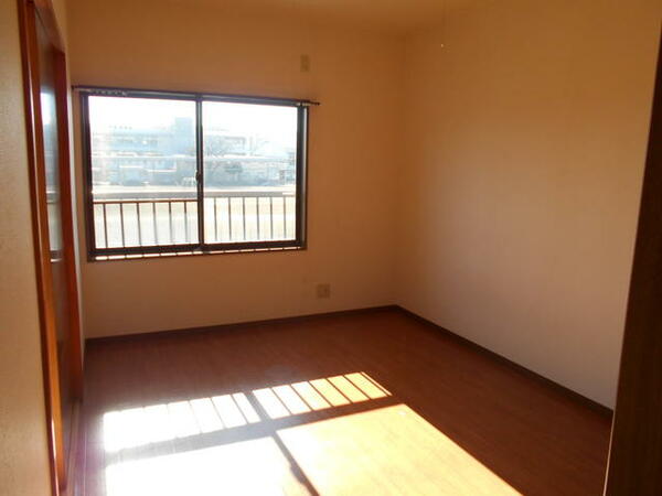 apartment 茨城県筑西市岡芹
地図を見る