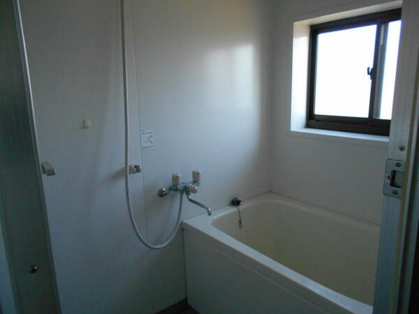 apartment 茨城県筑西市岡芹
地図を見る