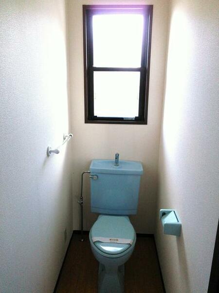 ２階にもトイレです！