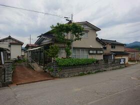 山形県鶴岡市越中山字立岩