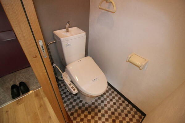 画像8:トイレも個室なのでゆっくりのんびりと。