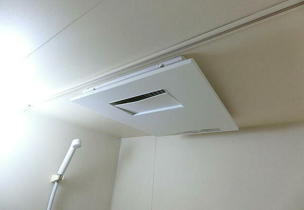 画像12:暖房、涼風機能付き浴室乾燥機も完備です