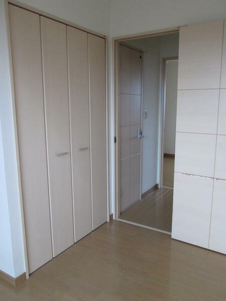 apartment 栃木県栃木市箱森町
地図を見る