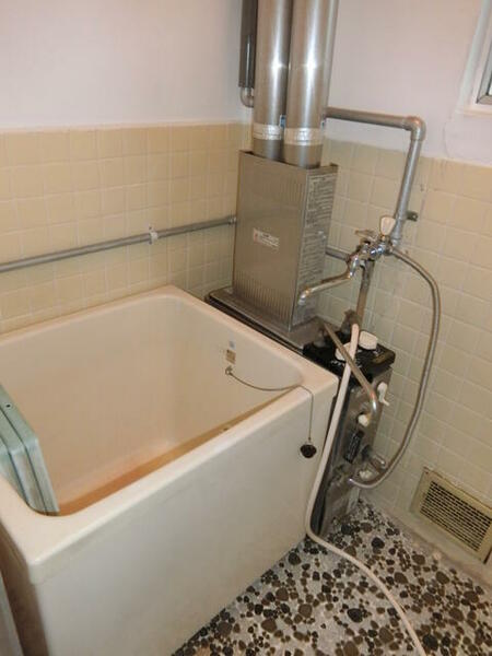 画像6:浴室給湯設置予定です。（浴槽も交換します）
