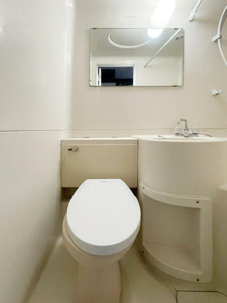 画像7:１０２のバス・シャワー・トイレ
