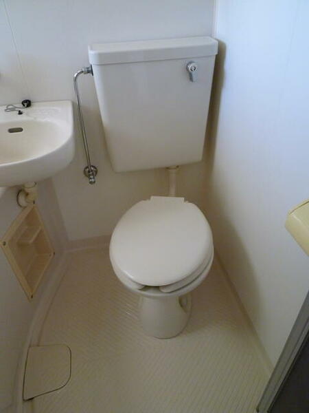 画像11:浴室・トイレ・洗面台の一体型です☆
