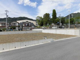 山梨県甲府市屋形３丁目