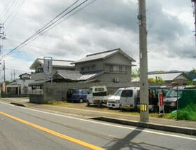 徳島県阿波市吉野町柿原字シノ原
