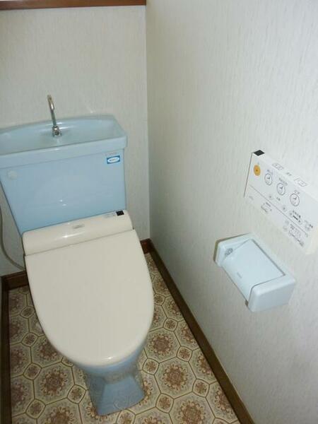 detached 山形県長井市清水町１丁目

地図を見る