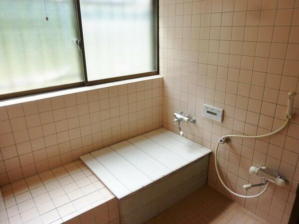 detached 山形県長井市清水町１丁目

地図を見る