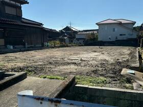 佐賀県佐賀市川副町大字小々森