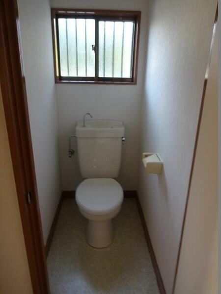 画像8:洋式トイレ。