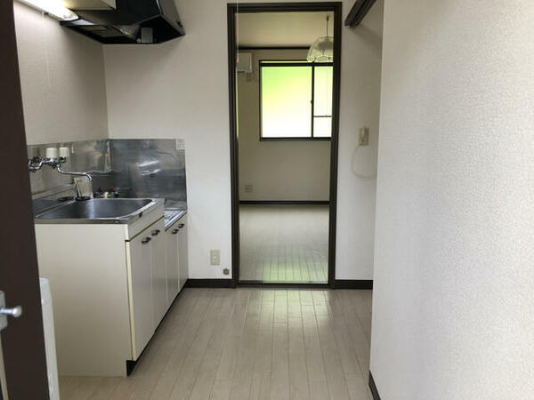 apartment 山形県東置賜郡高畠町大字泉岡
物件地図