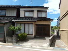 富山県氷見市栄町