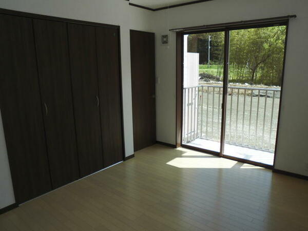 apartment 福島県双葉郡楢葉町大字上小塙字袖山川原
上小塙の賃貸情報を見る
物件地図