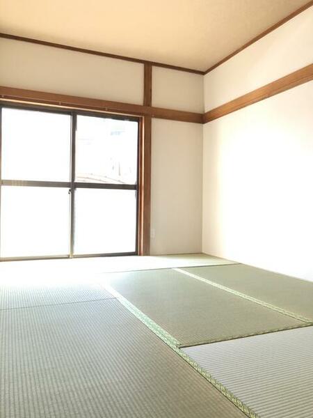 画像4:和室６帖、落ち着いた雰囲気の空間です！