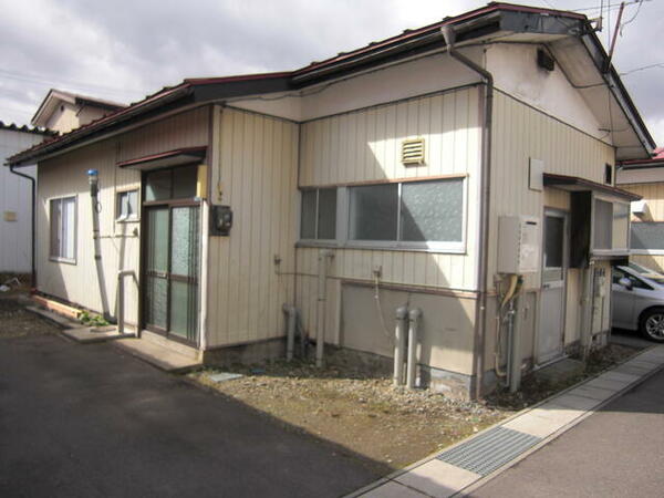 detached 福島県会津若松市西年貢２丁目

地図を見る