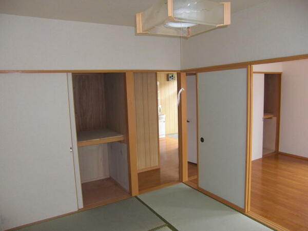 detached 福島県会津若松市西年貢２丁目

地図を見る