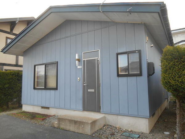 detached 山形県長井市横町
地図を見る