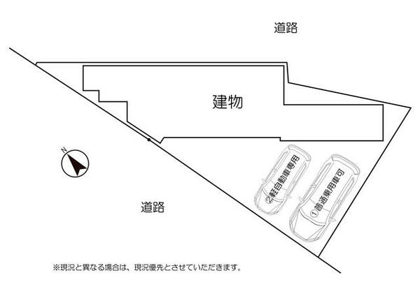 画像15:駐車場は普通乗用車区画１台７，７００円（月額・税込軽）、先着順となります。