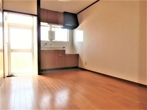 ハイツ多田_内装_0