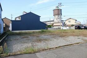 富山県高岡市清水町１丁目