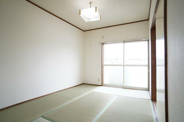 apartment 群馬県邑楽郡邑楽町大字中野
地図を見る