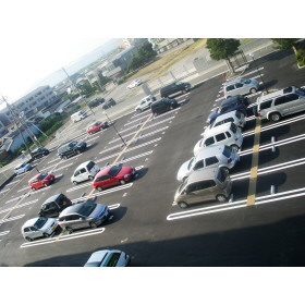 画像16:広々駐車場