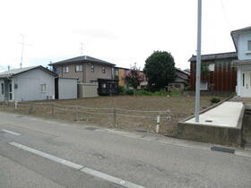 石川県小松市矢田野町春日町