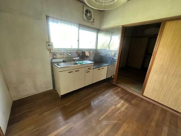 detached 群馬県藤岡市立石新田

地図を見る