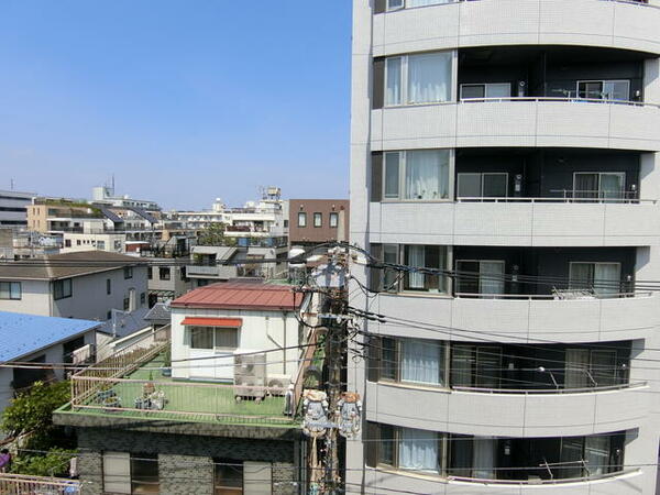 画像4:バルコニーからの眺望