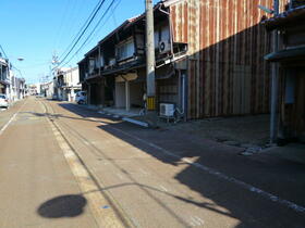 石川県小松市中町