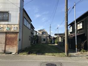 山形県鶴岡市宝町